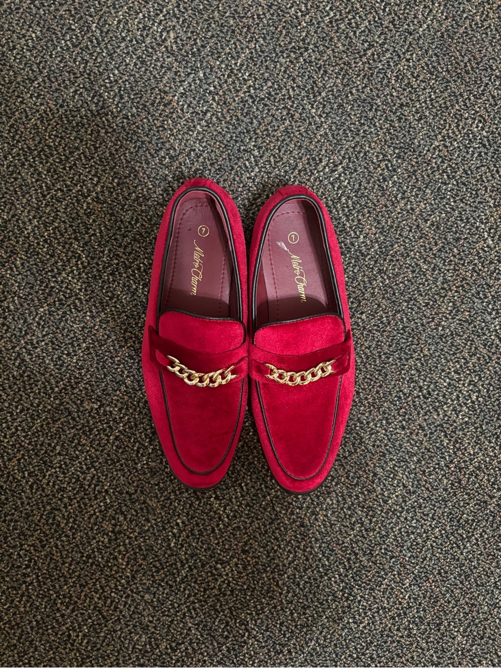 Allen Edmonds Red Velvet Loafers Gold
Chain Detail Luxury Dress Shoes